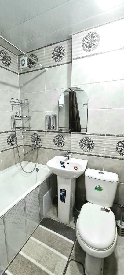 Готель Status House Фергана Екстер'єр фото