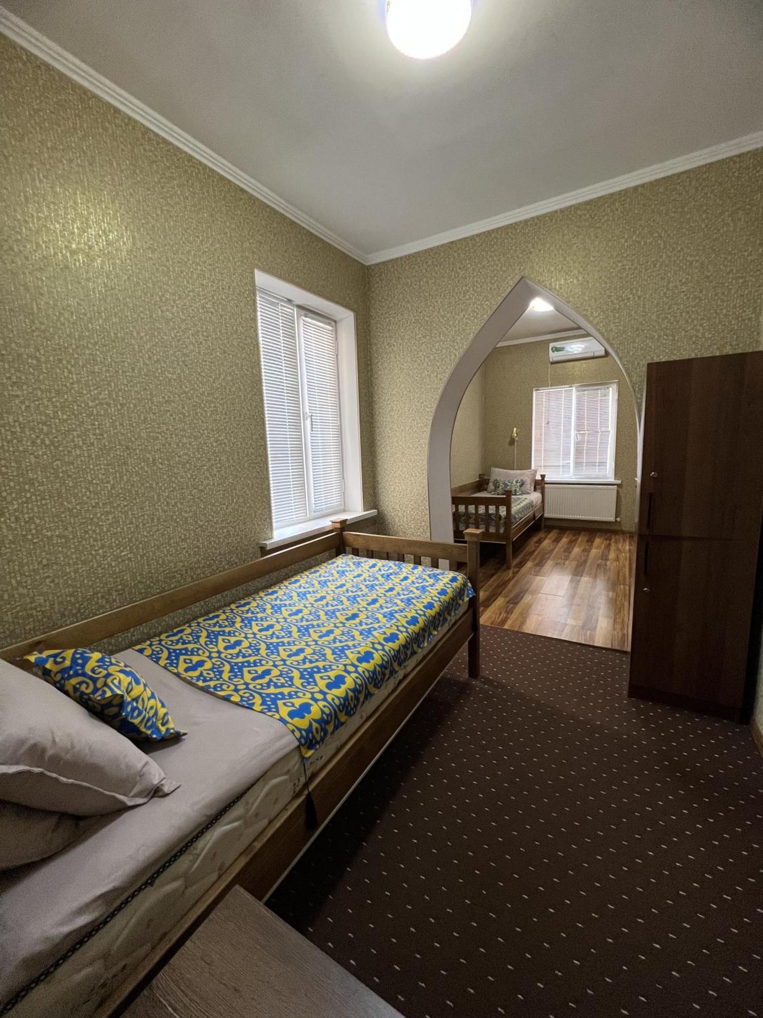 Готель Status House Фергана Екстер'єр фото